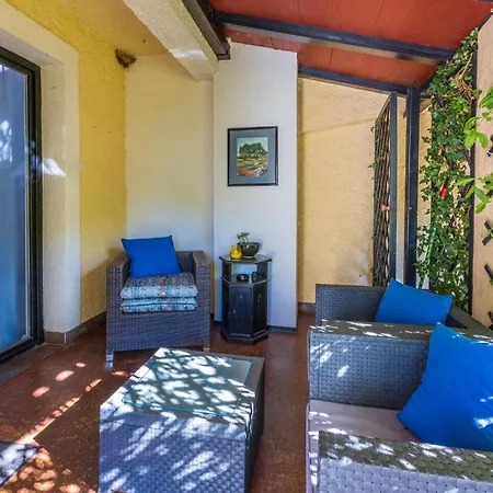 Apartmán 2 Bedroom Amazing In