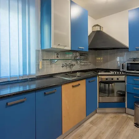 2 Bedroom Amazing In *